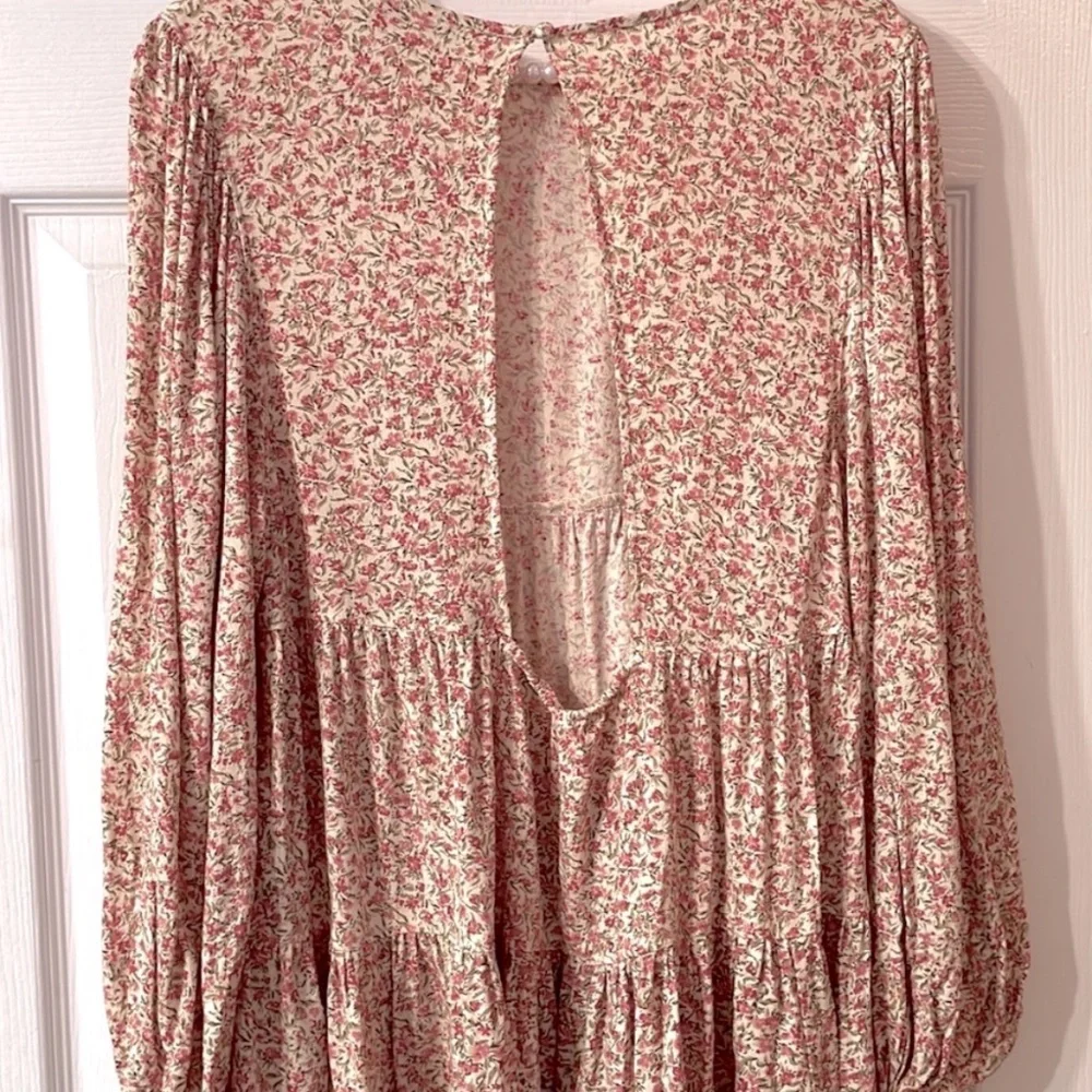 American Eagle floral top - Picture 4 of 4
